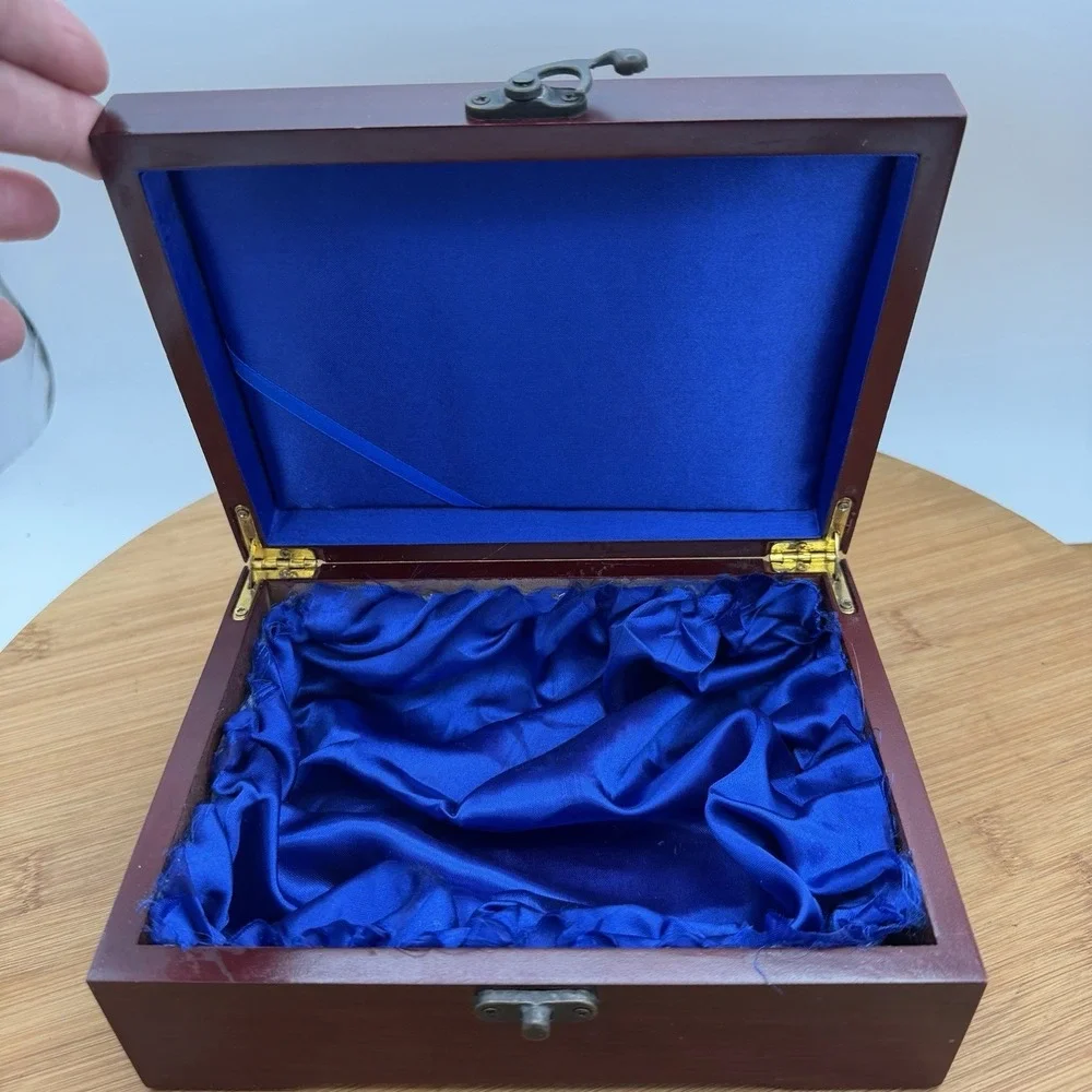 Vtg Ritz Carlton Wooden Presentation Gift Box Rancho Mirage Mahogany Satin Blue